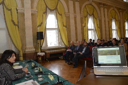 Mariagrazia Santoro (Assessore regionale Infrastrutture e Territorio) durante i lavori del secondo laboratorio di idee per le osservazioni al piano paesaggistico regionale - Trieste 07/11/2017